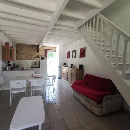 Holiday home Le Coquelicot Fajoles